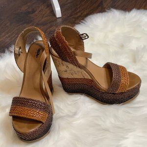 Mossimo Pemella Wedges Brown Sz 7